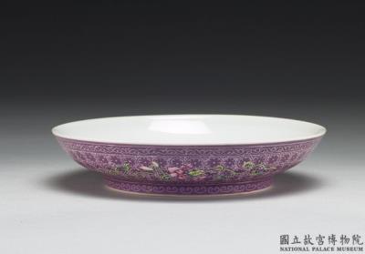 图片[2]-Dish with flower inside a carved purple exterior in falangcai painted enamels, Qianlong reign (1736-1795), Qing dynasty-China Archive